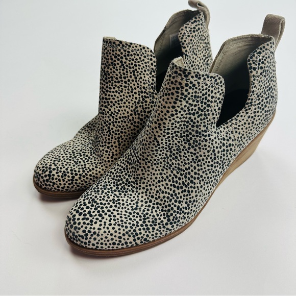 TOMS Kallie Animal Print Wedge Slip On Boots Size 7.5 - Picture 5 of 8